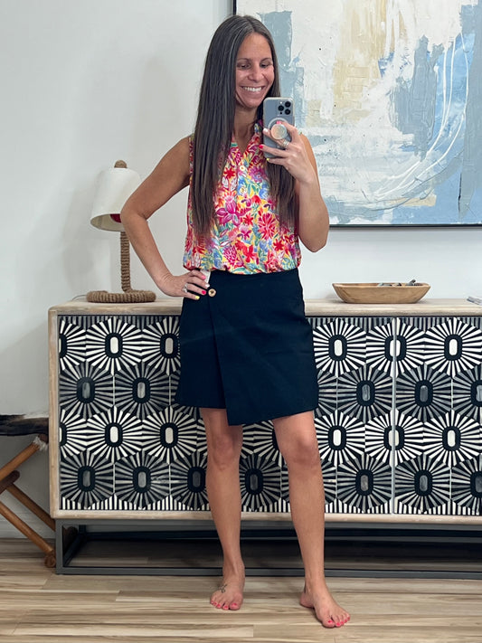 Sea Spray Collared Sleeveless Top in Island Bloom