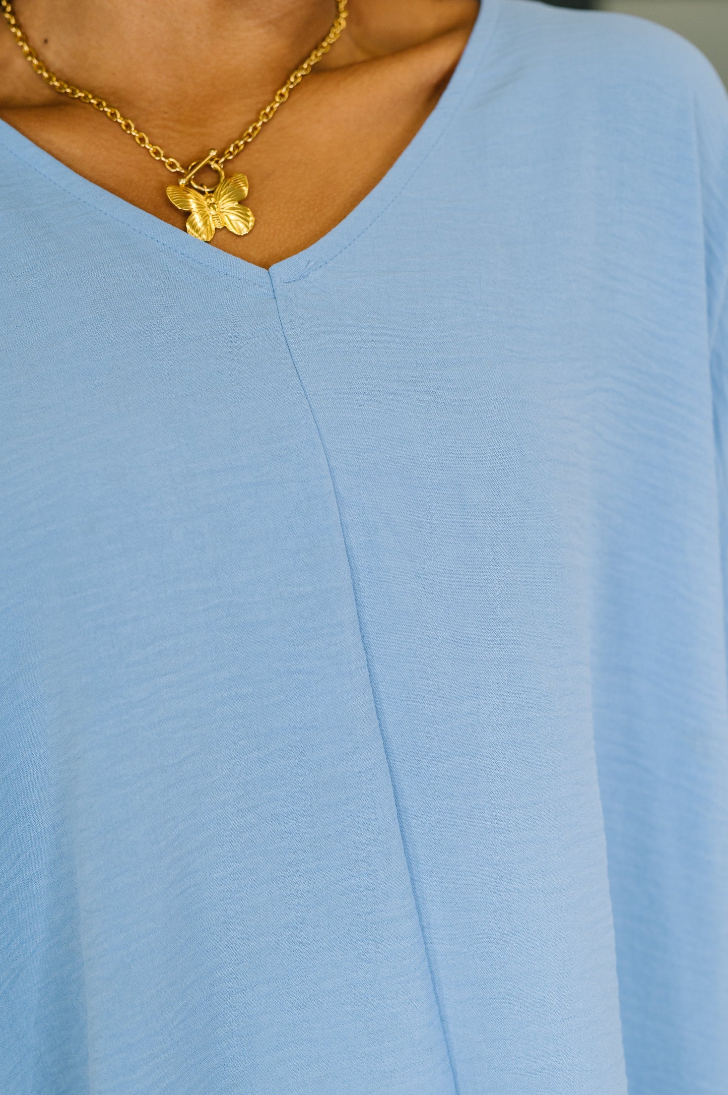 Counter Part Crinkle Woven V-Neck Top in Cornflower