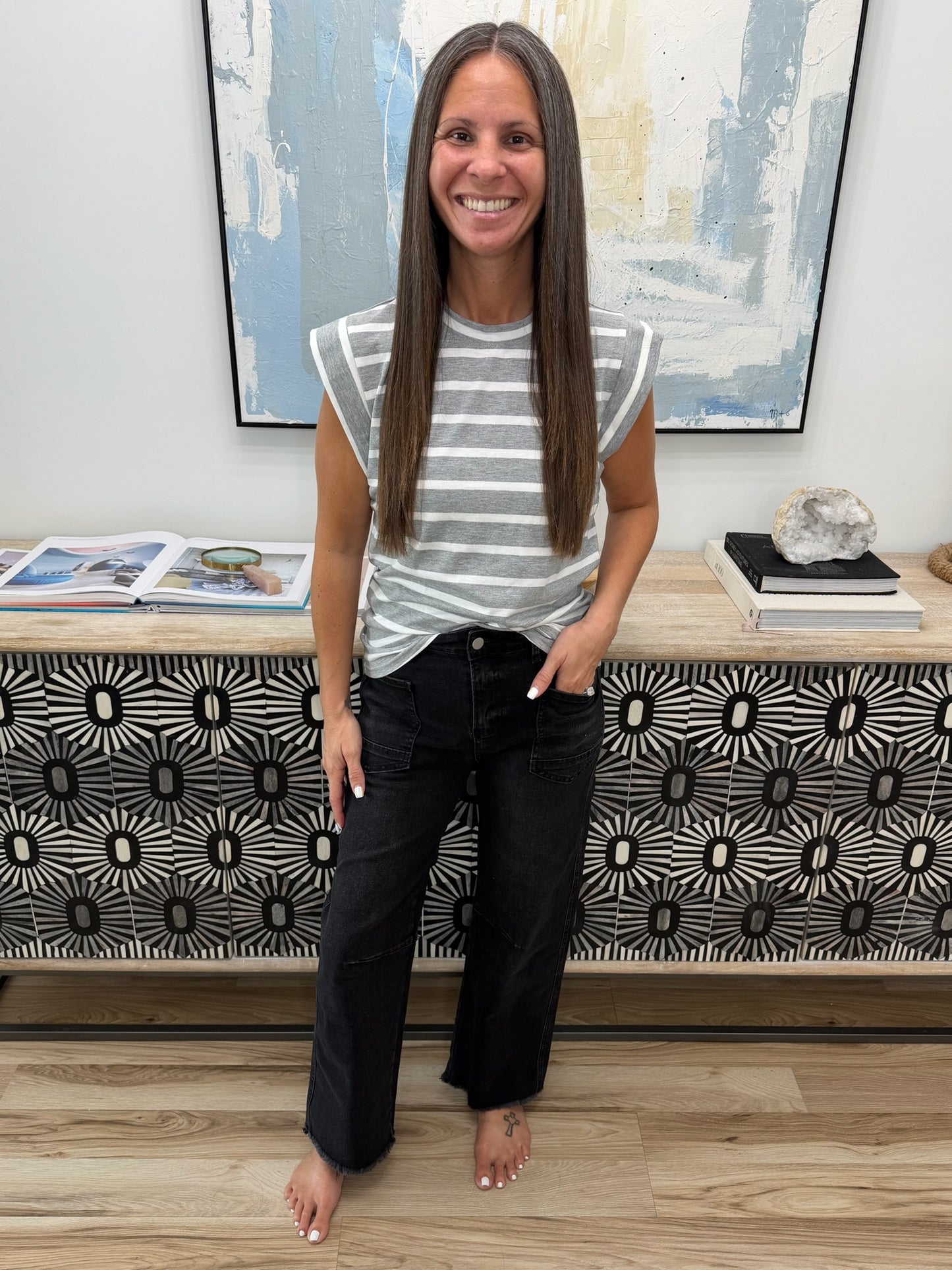 Frayed Cropped Straight Jeans