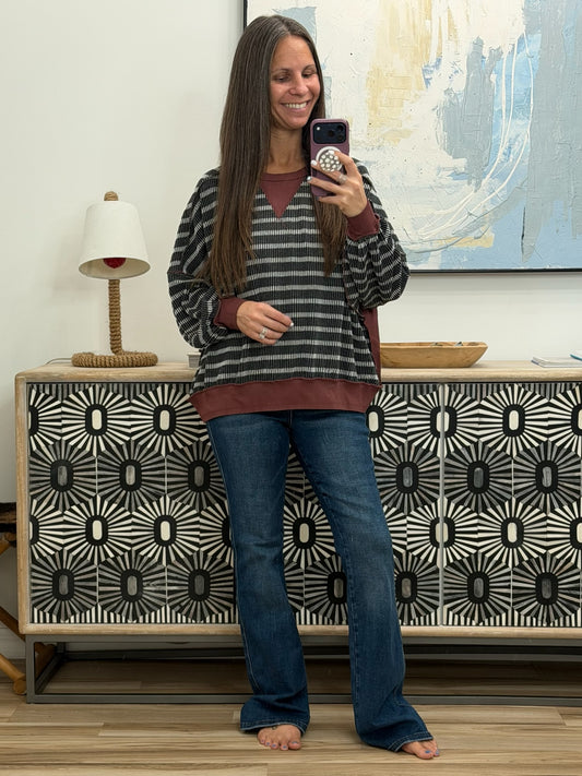 Exceptionally Cozy Contrast Relaxed Pullover