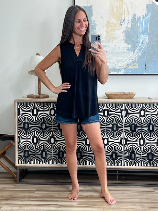 Lizzy Tank Top in Black