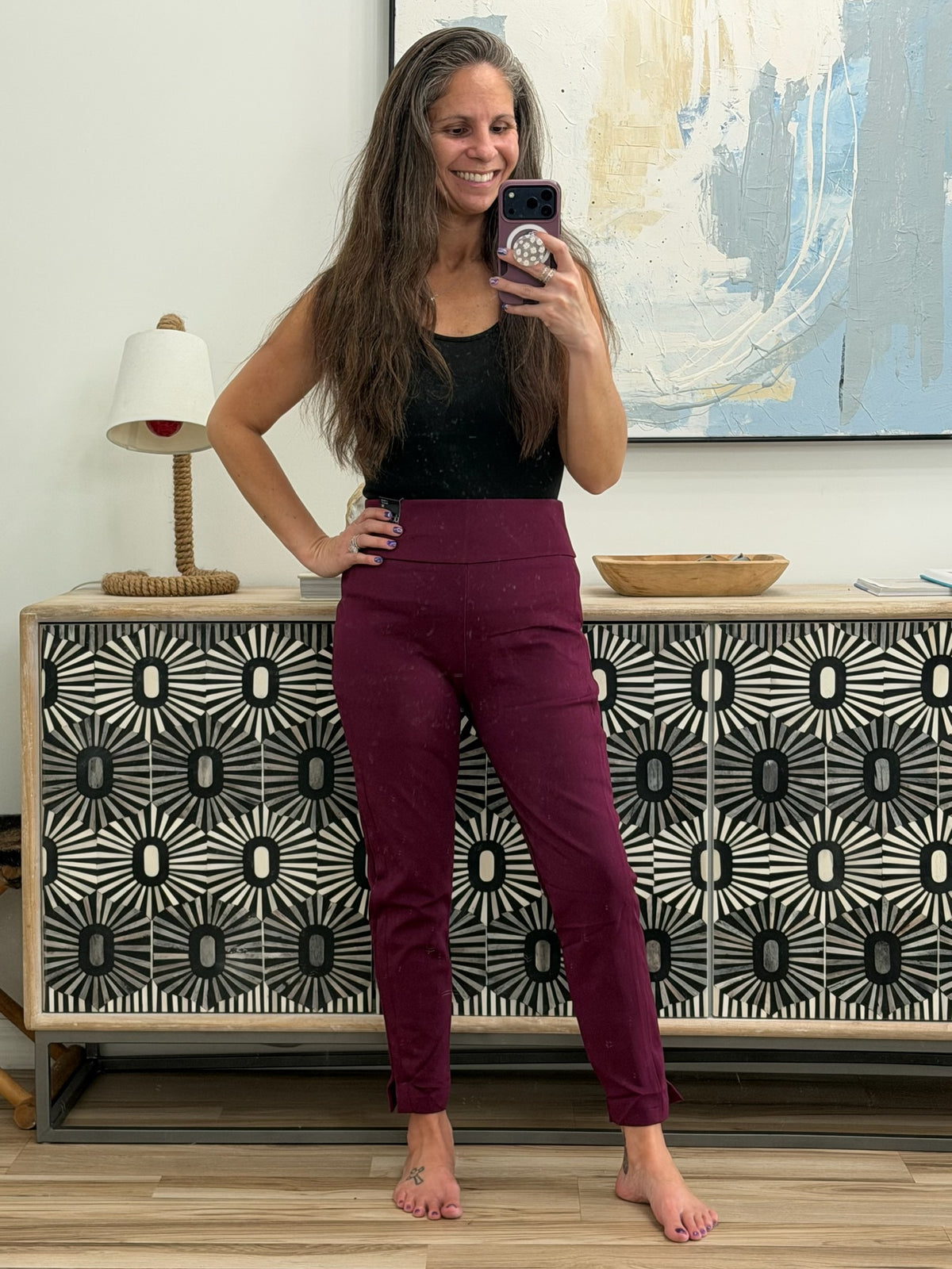 Magic Ankle Crop Skinny Pants in Wine