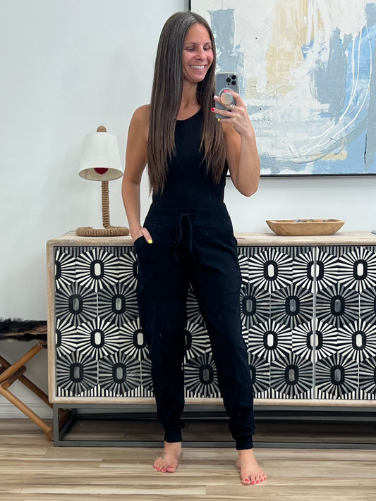 Sweat It High Waisted Joggers in Black