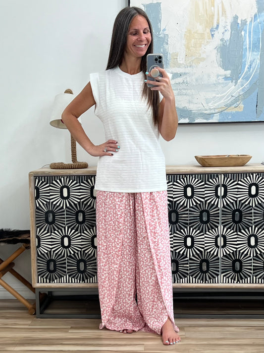 Textured Round Neck Cap Sleeve Top