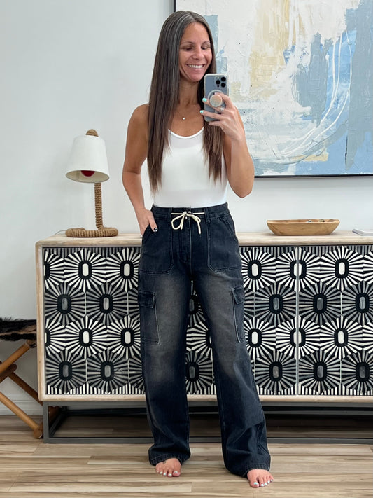 Wide Leg Cargo Jeans