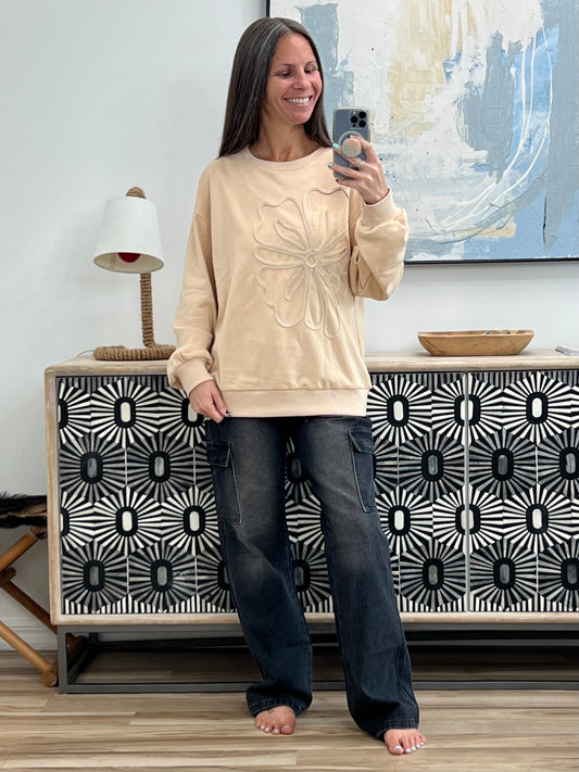 Embroidered Flower Pattern Drop Shoulder Sweatshirt