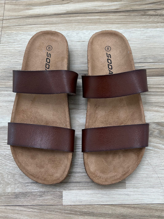 Eulee Round Toe Slip On Sandal in Light Brown