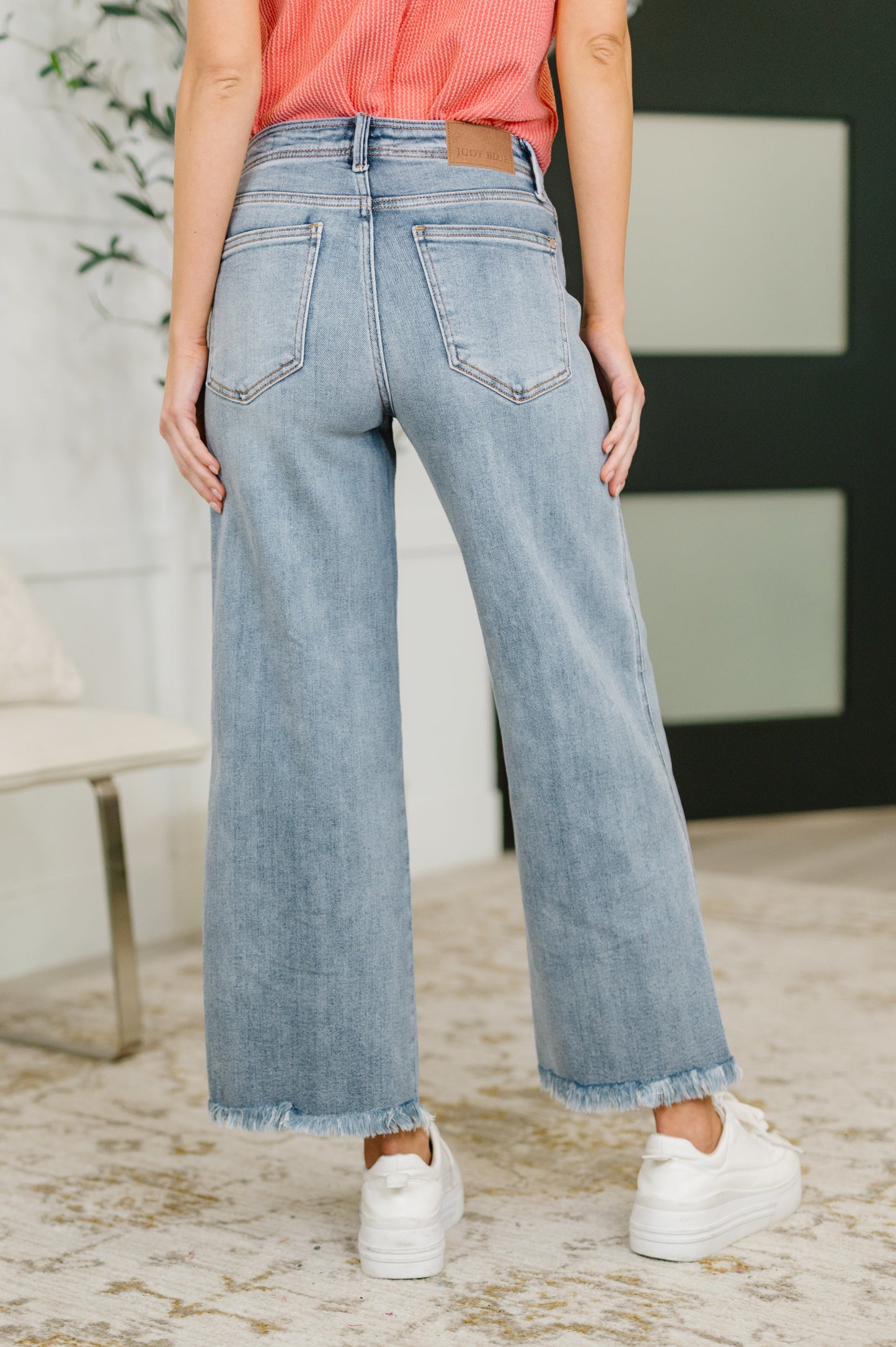 Mary Mid Rise Ankle Wide Leg Fray Hem