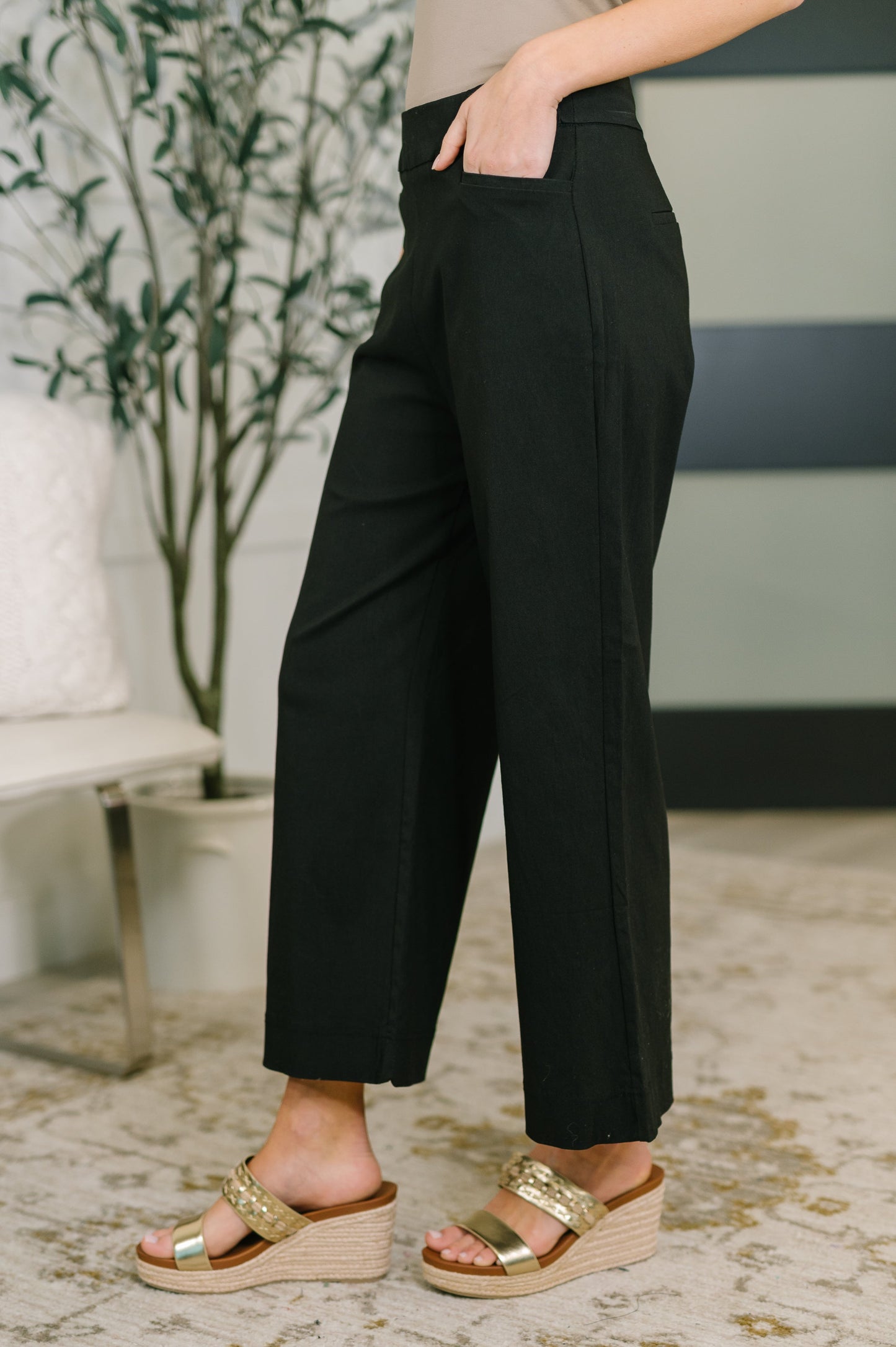 Magic Pants in Black