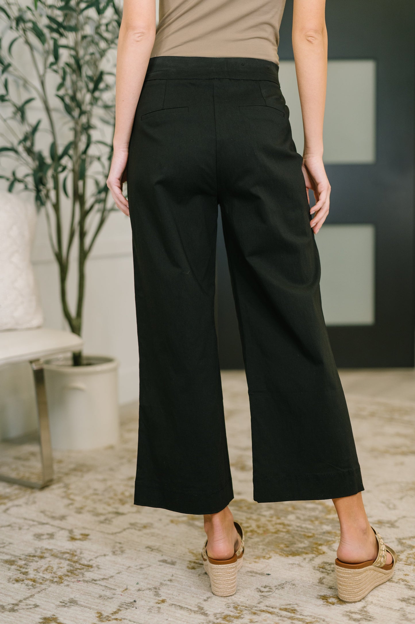 Magic Pants in Black